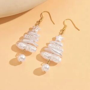 Pearl Christmas Tree Earrings